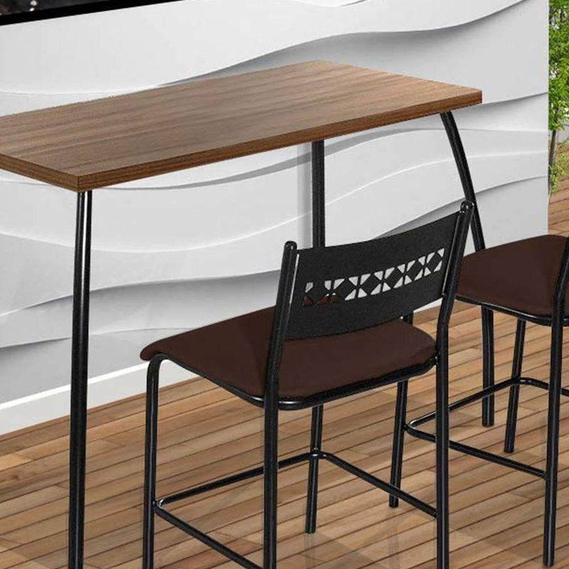 Mesa-Pequena-Com-2-Cadeiras-De-Aco-Preto-Com-Assento-Marrom-03